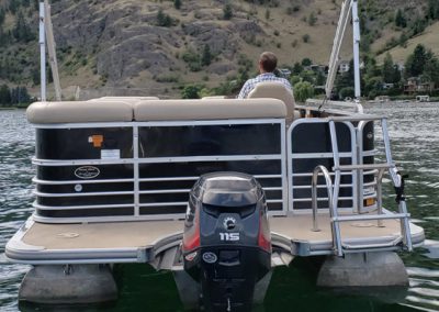 H180 Four Winns Bowrider with Wake Tower