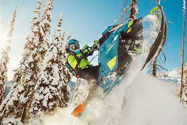 Snowmobile-Rentals