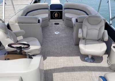 Tritoon-224RS boat for rent vernon bc
