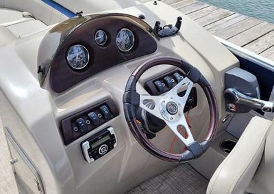 Tritoon-224RS boat for rent vernon bc